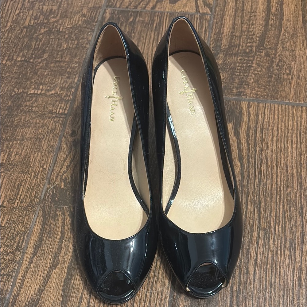 Cole Haan Black Heels Elegant Design